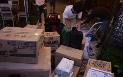 Simak kegiatan basecamp Kawan Baik Indonesia untuk mengumpulkan bantuan dari Rumah Sanur Creative Hub.