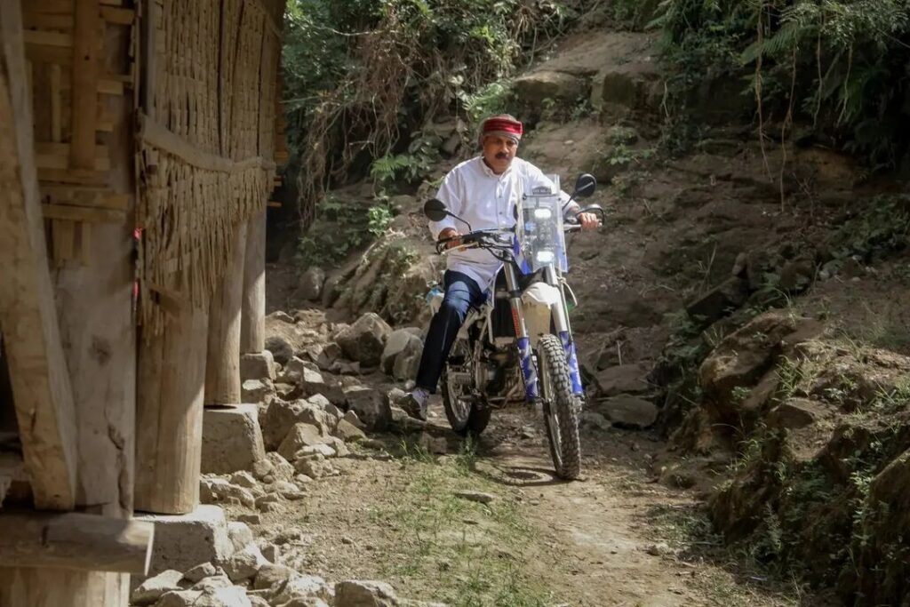 Get rid of heavy terrain, the Regent of East Sumba visit with a trail bike